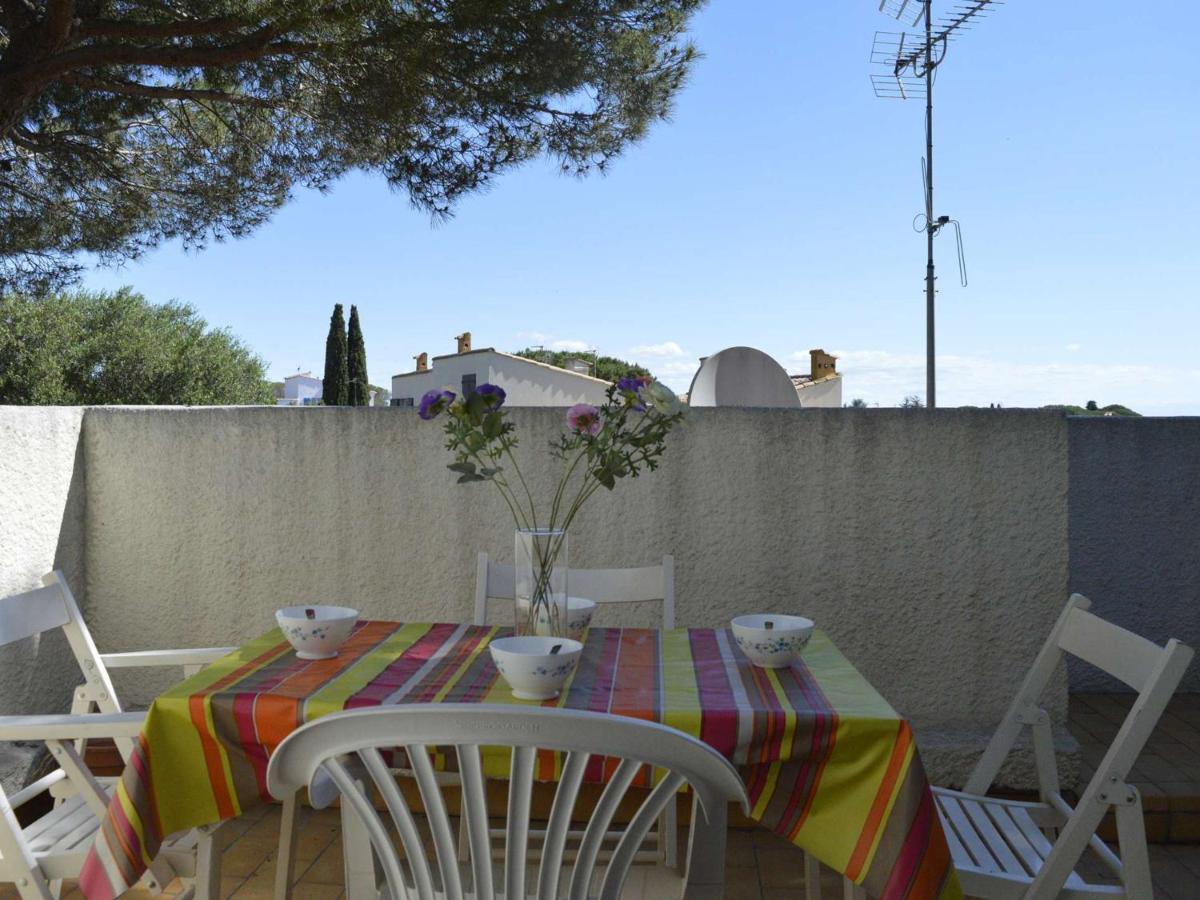 Appartement moderne avec terrasse à 1500m de la plage, parking privé, lave-linge, 4 couchages - FR-1-249-177 - Housity