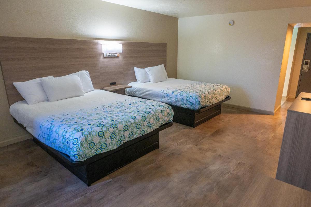BlissPoint Inn, Kokomo - Housity