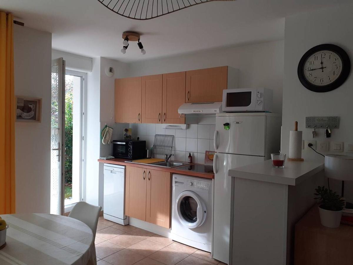 Appartement T2 moderne avec terrasse, parking et accès internet - Cambo-les-Bains - FR-1-495-33 - Housity