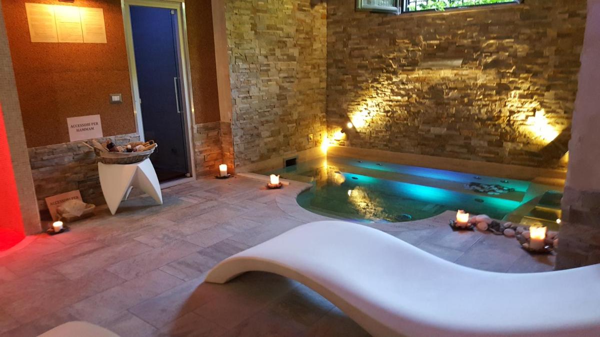 Aurelia Garden Gold B&B - Housity