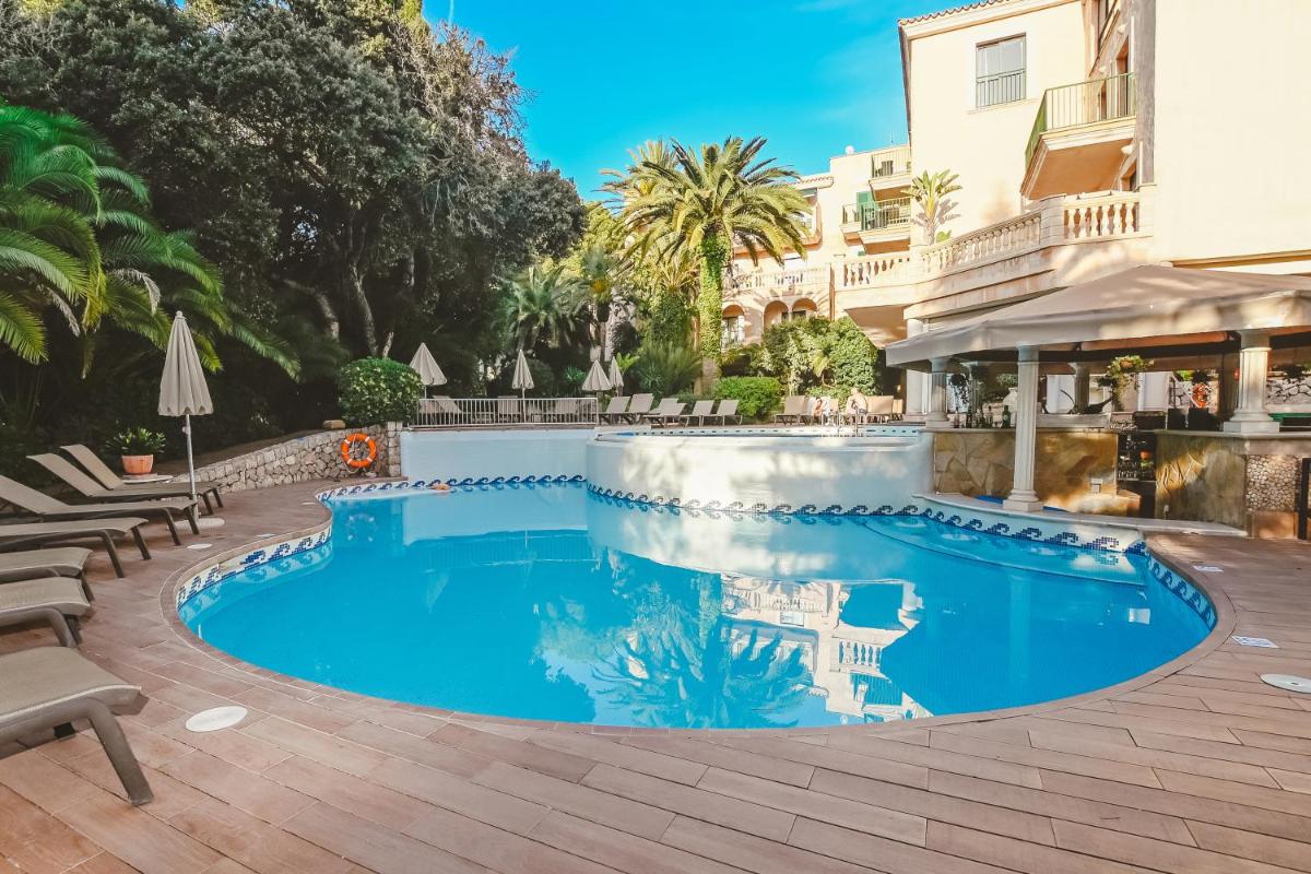 Piscina en o cerca de Lago Garden Apart-Suites & Spa Hotel