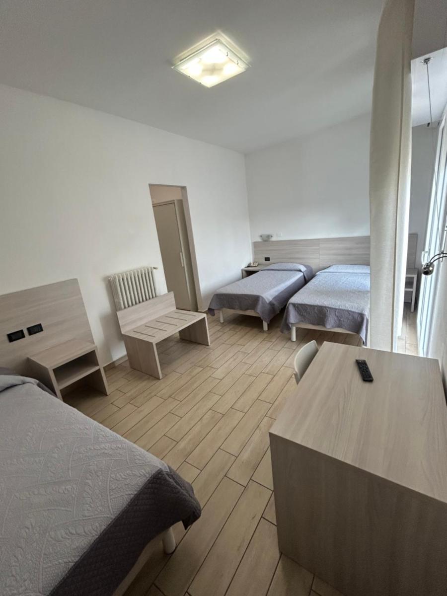 Hotel Marchina - Housity