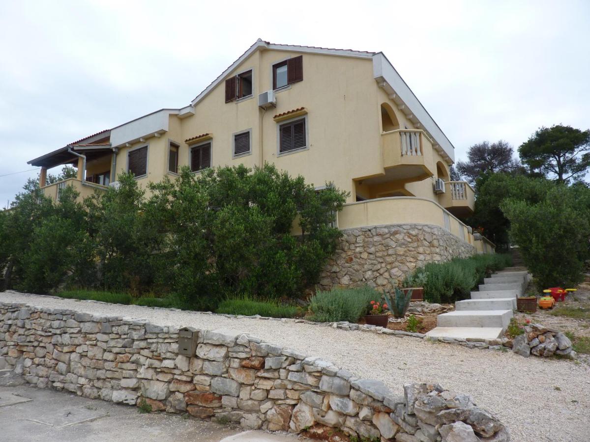 Studio apartment with sea view - Housity