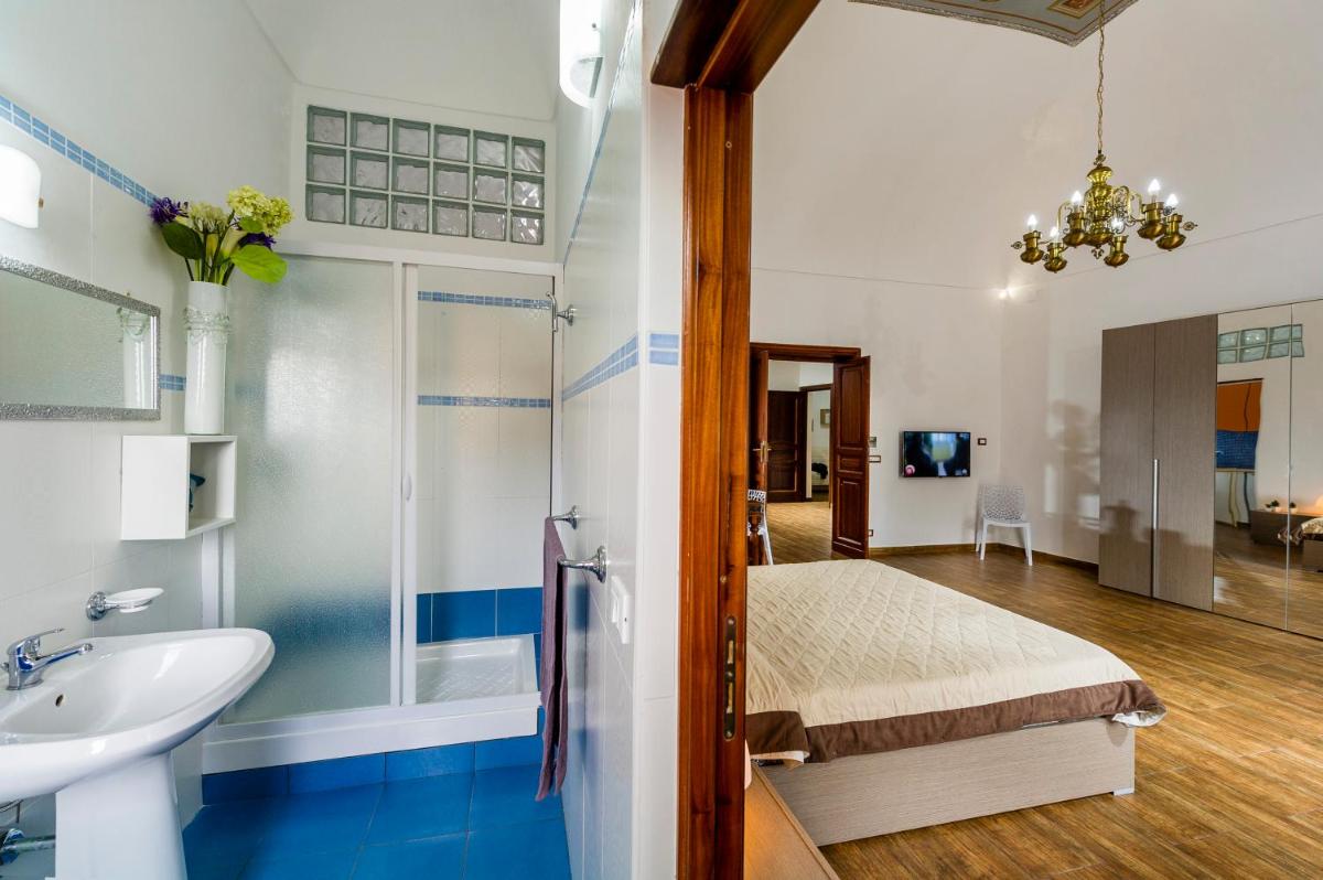 Oasi del Libro - Housity