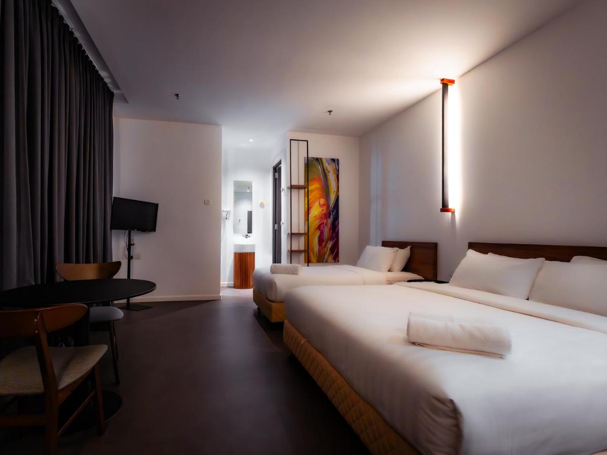 T+ PREMIUM HOTEL - Housity