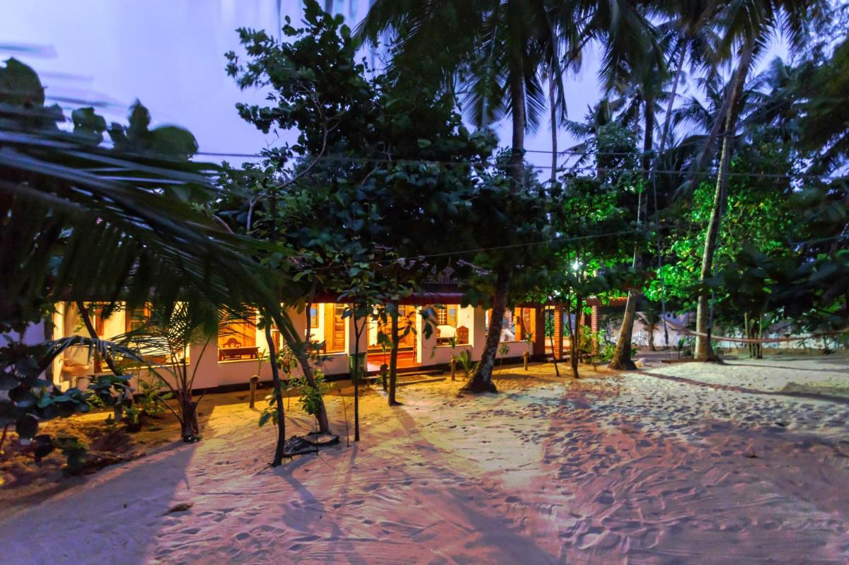 Sea Hut Homestay - Housity
