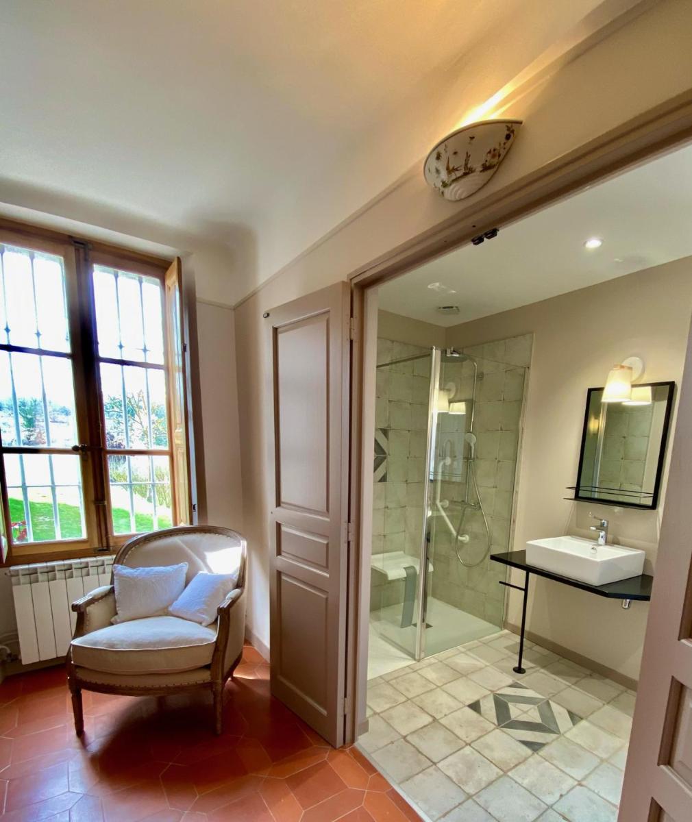 Domaine Les Mûriers - Housity