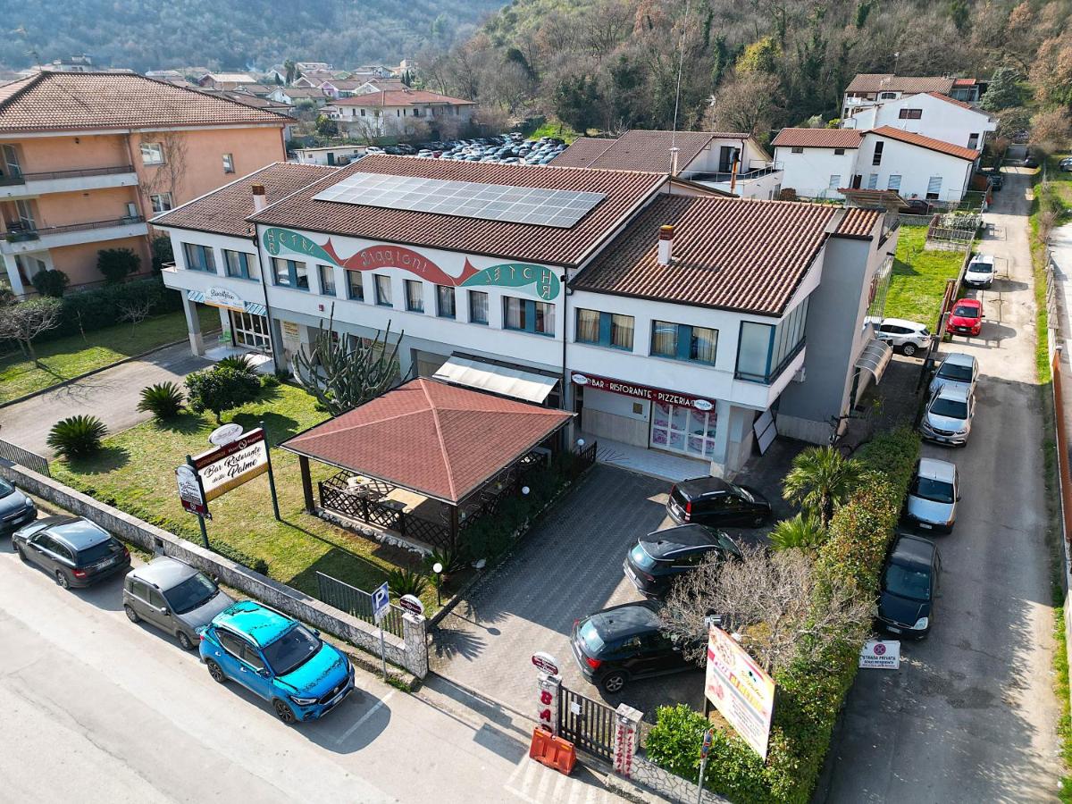 Hotel Riggioni - Housity