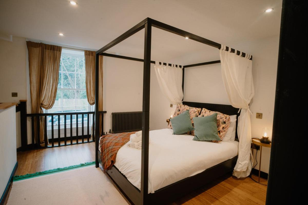 Slateford House 1770 Luxury Aparthotel by The House of Danu - Housity