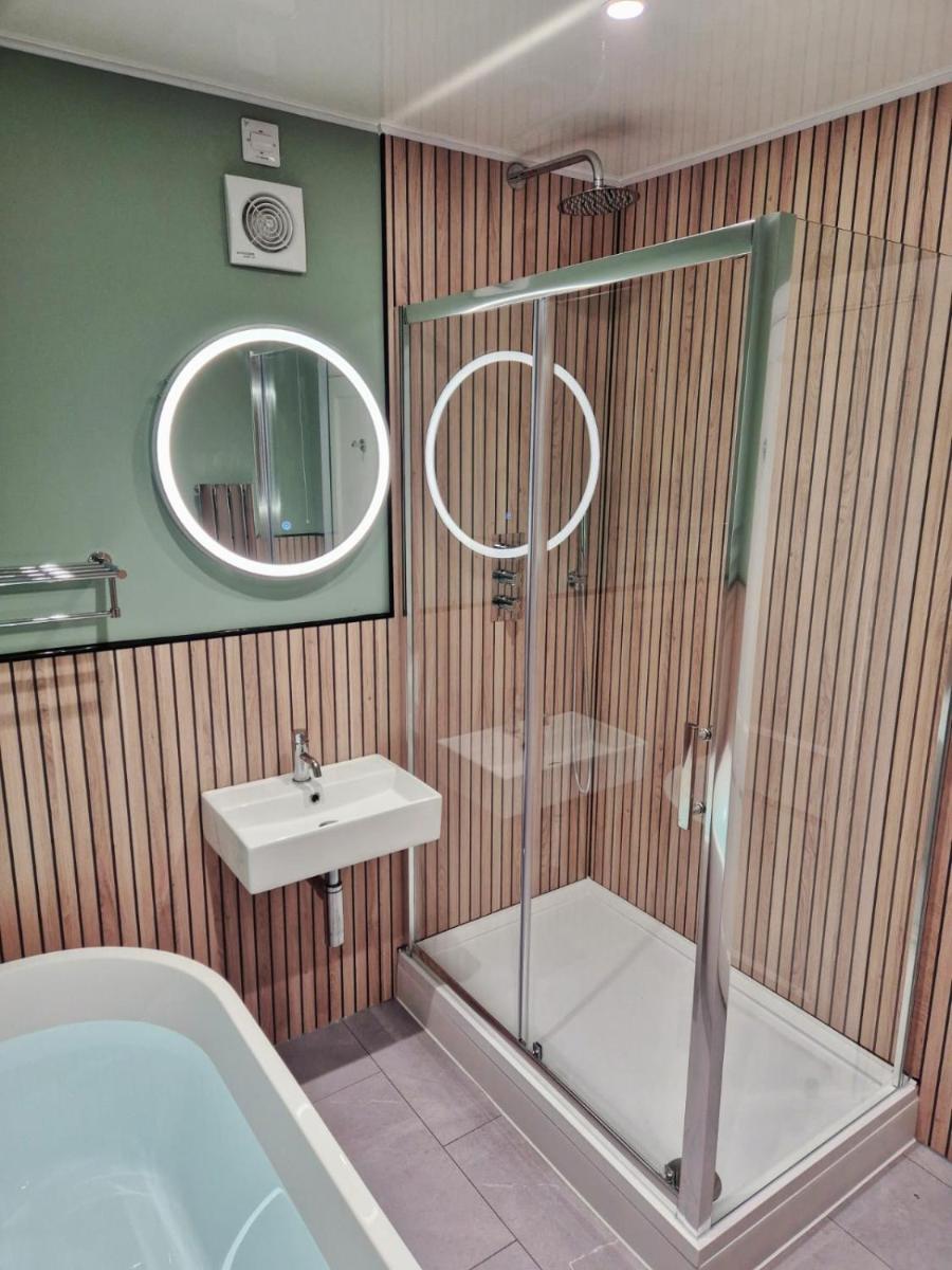 Lime Tree Hotel - Housity