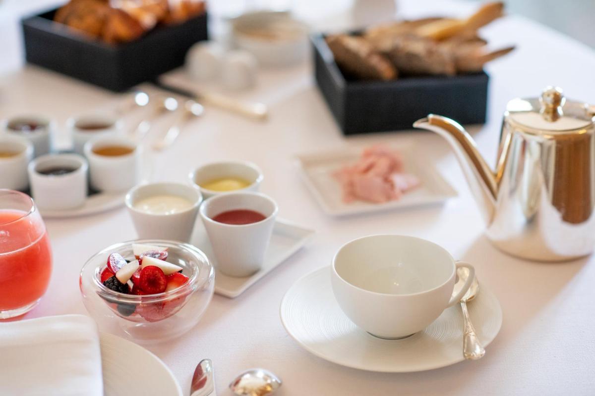 Nourriture dans l'hôtel ou à proximité