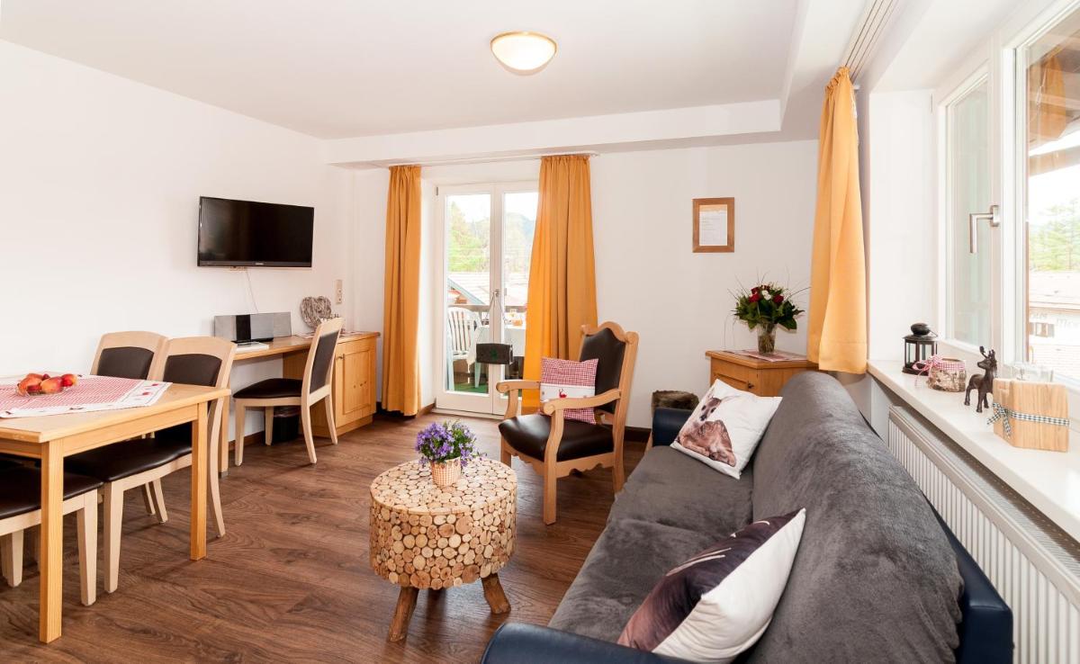 Baumgartenschneid - Housity