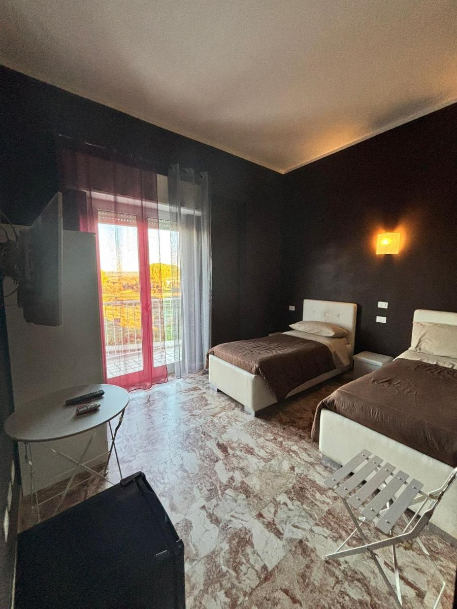 B&B AFFITTACAMERE Mo' MONTEIASI - Housity