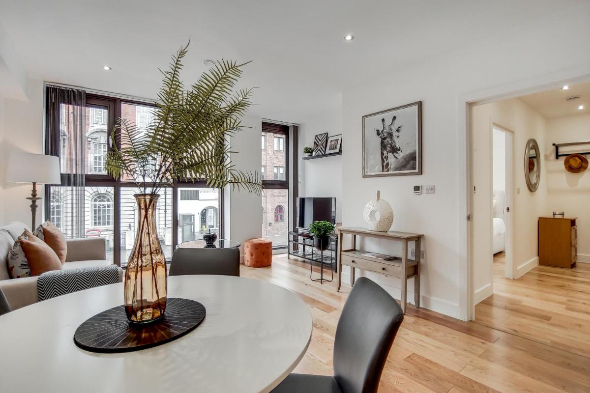 The Borough Collection - by Short Stories London - Housity