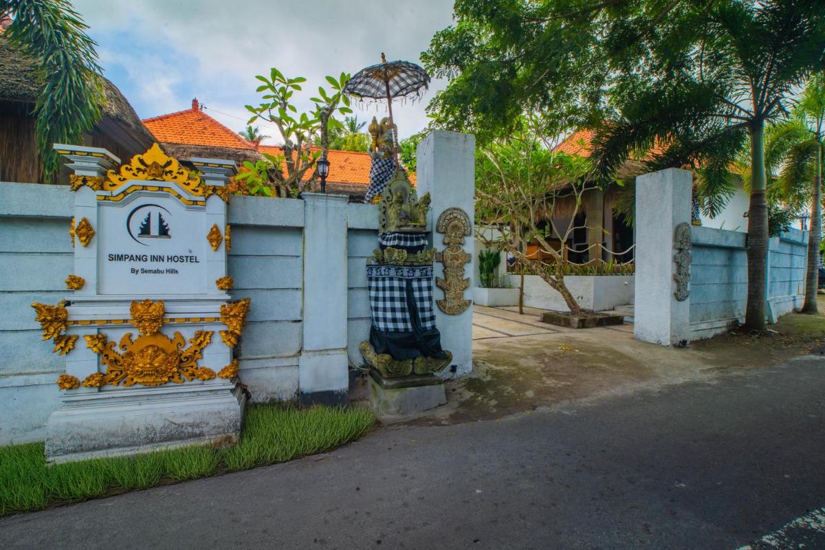 Simpang Inn Hostel - Housity