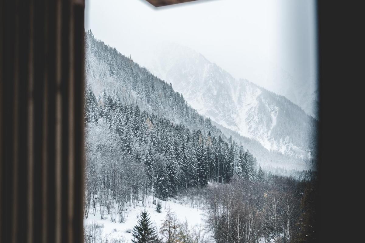 Vue générale sur la montagne ou vue sur la montagne depuis l'hôtel