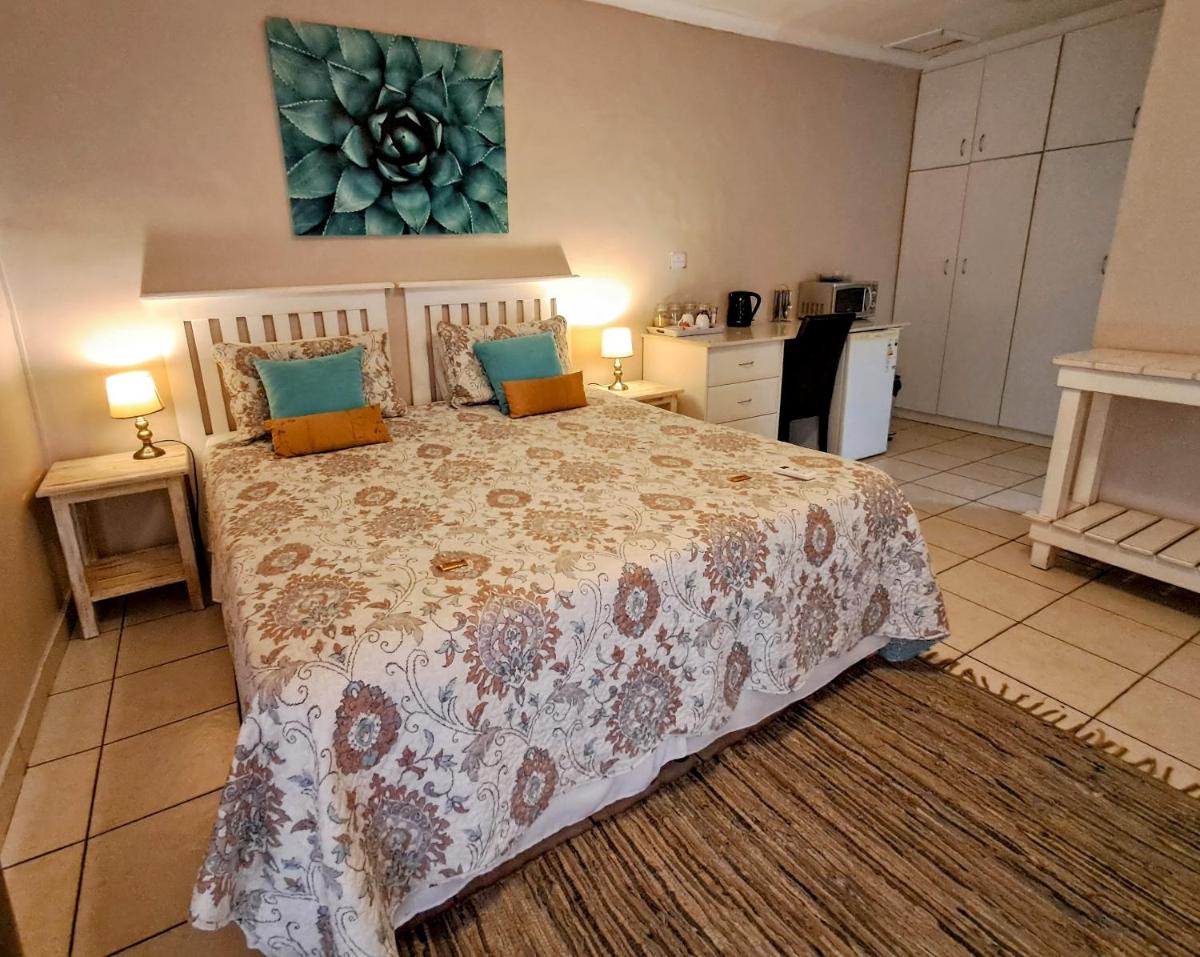 122 on Krantzview previously BizAfrika Guest Lodge - Hizvo