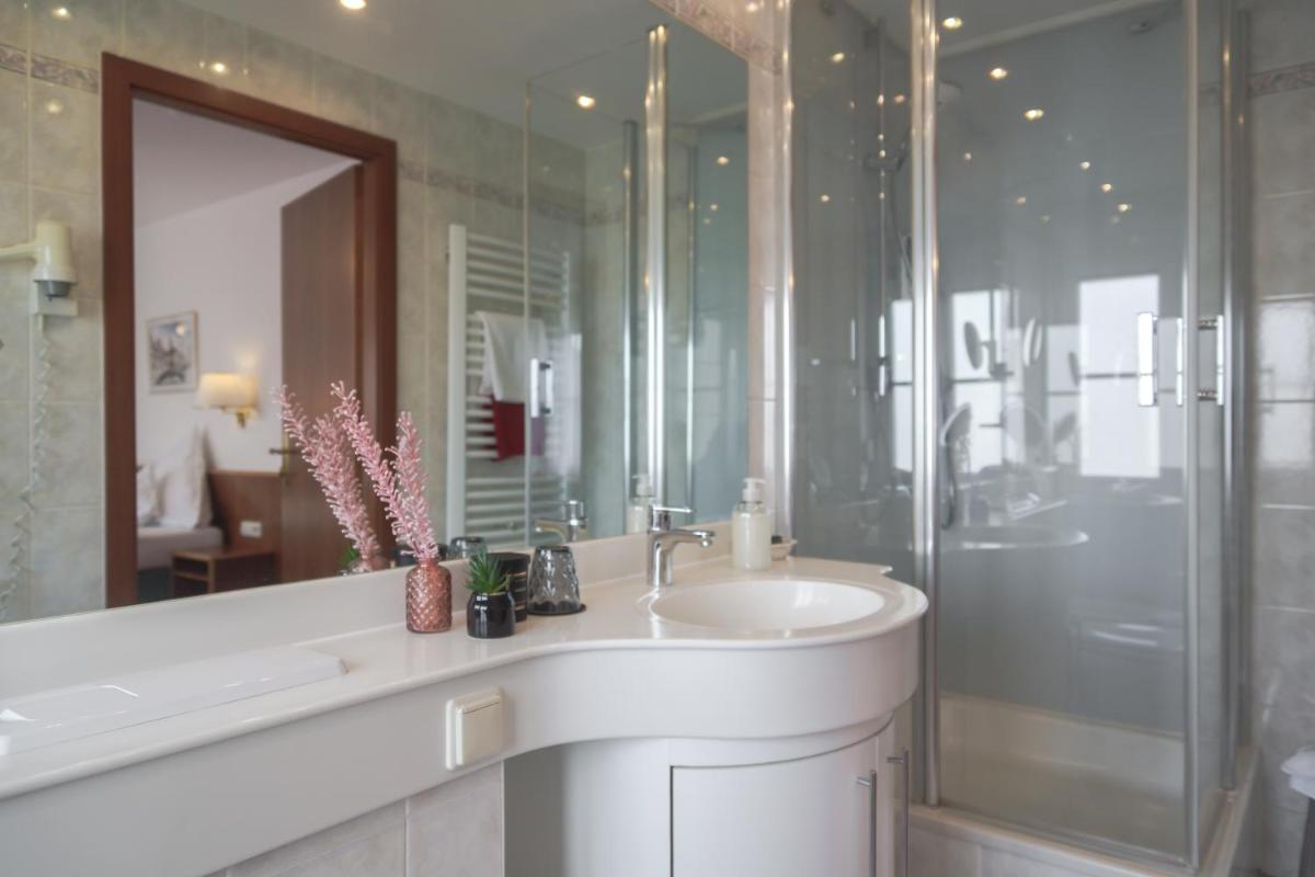 Hotel & Restaurant In der Breite - Housity