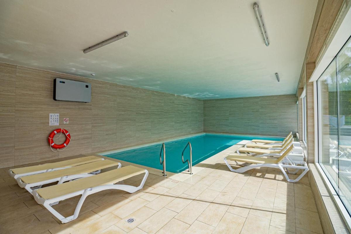A piscina em ou perto de Clube Porto Mos - Sunplace Hotels & Beach Resort