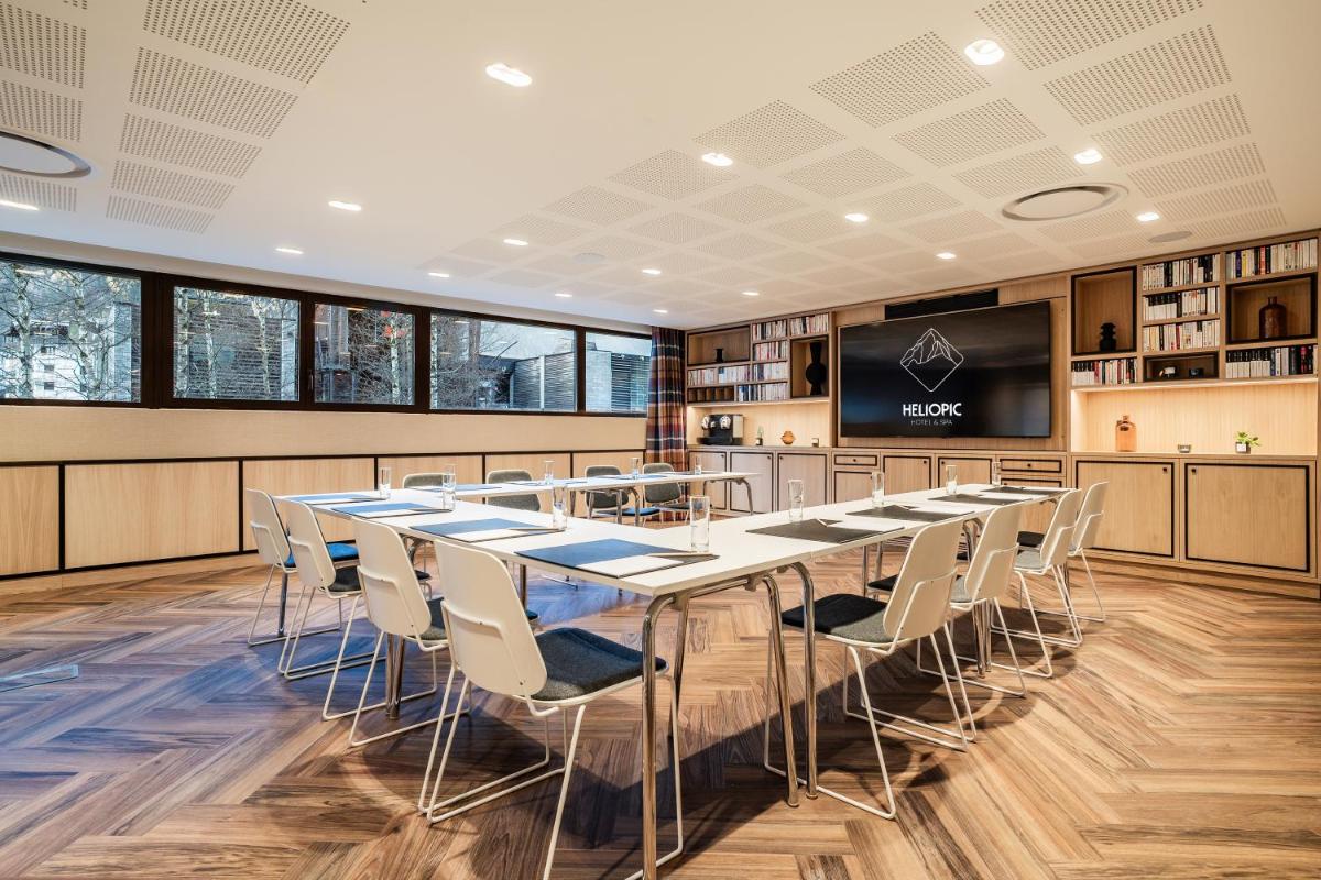 Cuisine ou kitchenette dans l'établissement Heliopic Hotel & Spa
