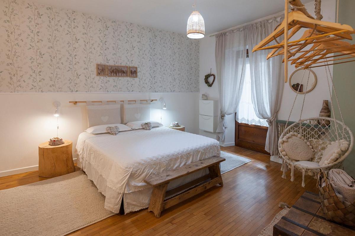 Via Mezzaterra 10 - Housity