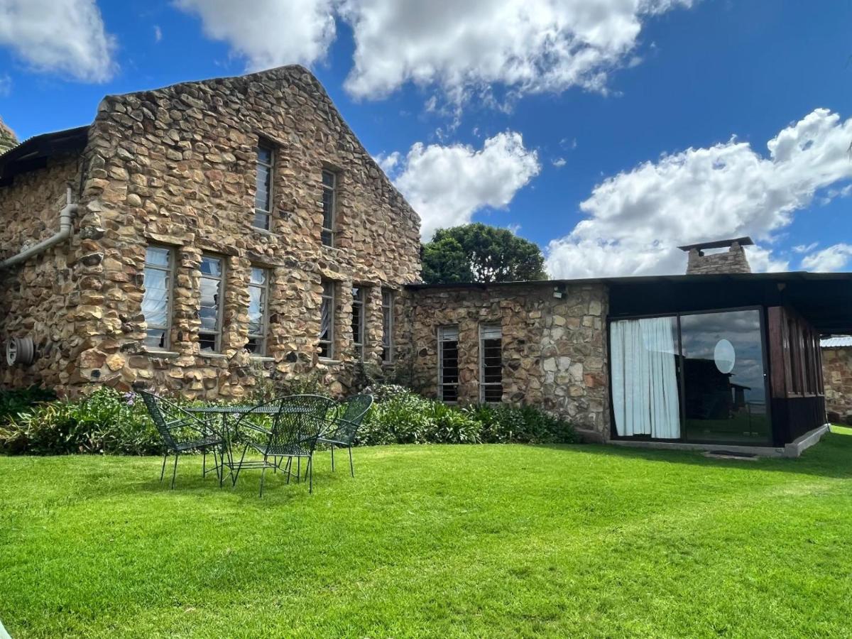 Uitzicht Private Nature Reserve and Lodge - Housity