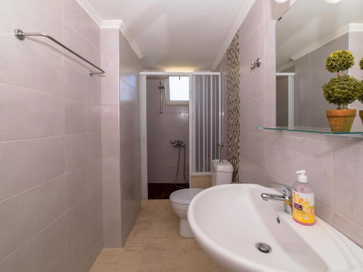 Memi Houses - Housity