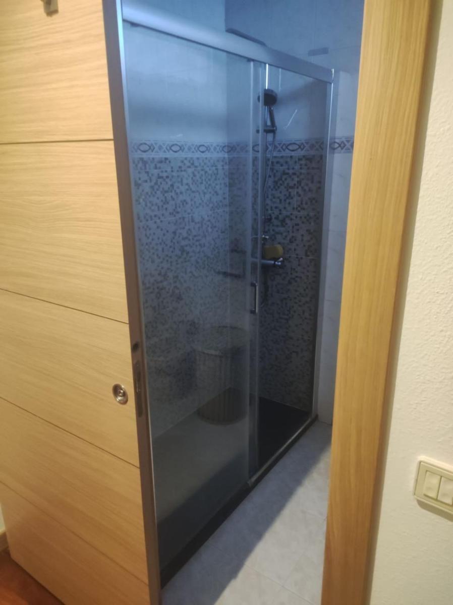 Alquilo apartamento en 1 linea de la playa - Housity