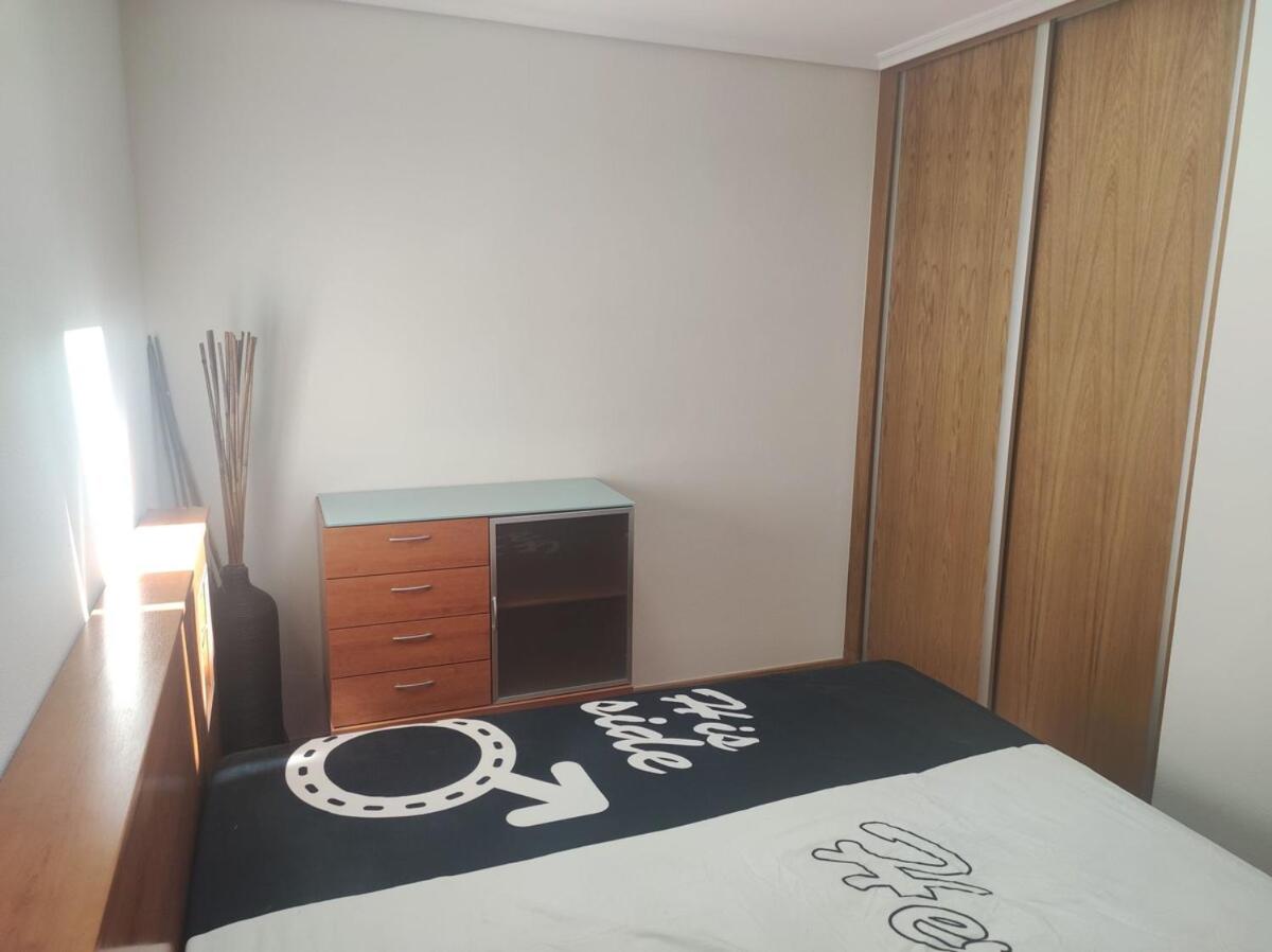 Alquilo apartamento en 1 linea de la playa - Housity
