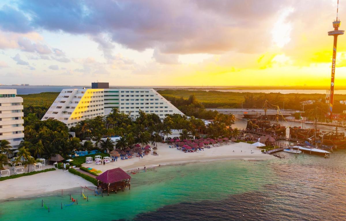 Oasis Palm - All Inclusive - Housity