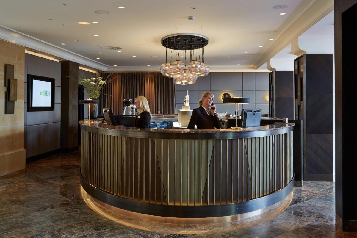 Lobby/Rezeption in der Unterkunft Gewandhaus Dresden, Autograph Collection