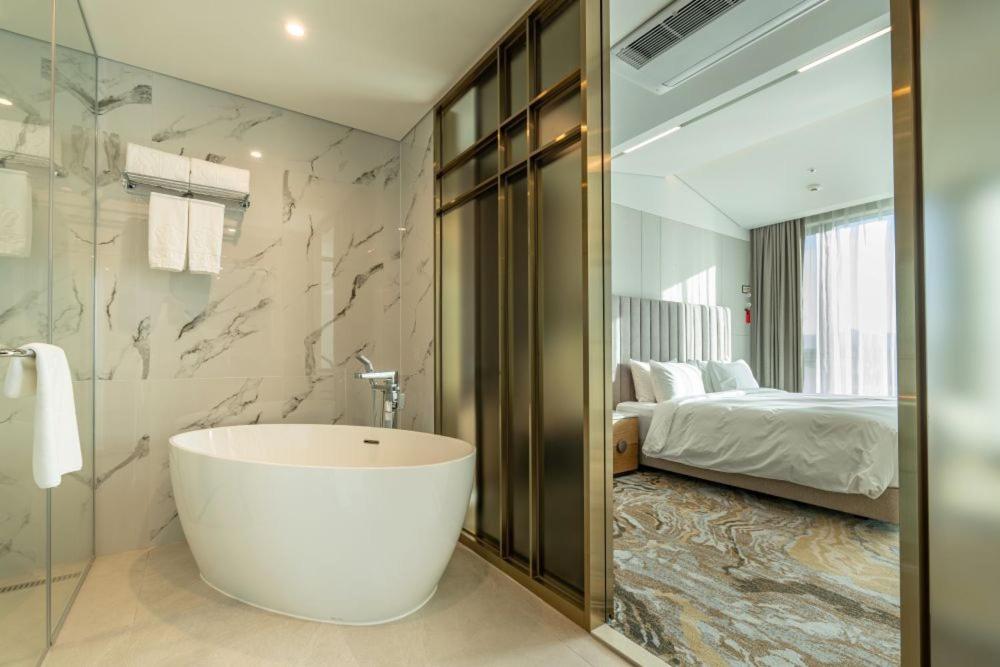 Stanford hotel Andong - Housity