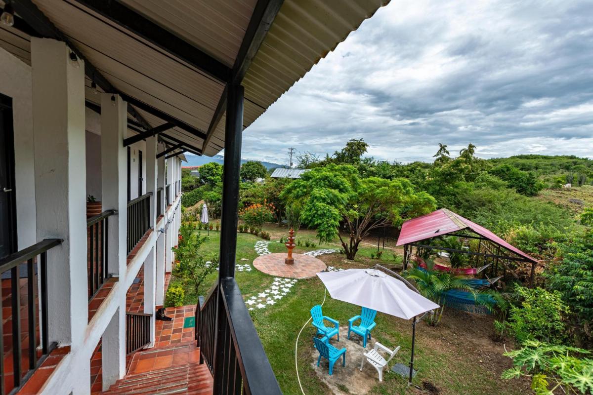 Cosmos Tatacoa Hotel - Housity