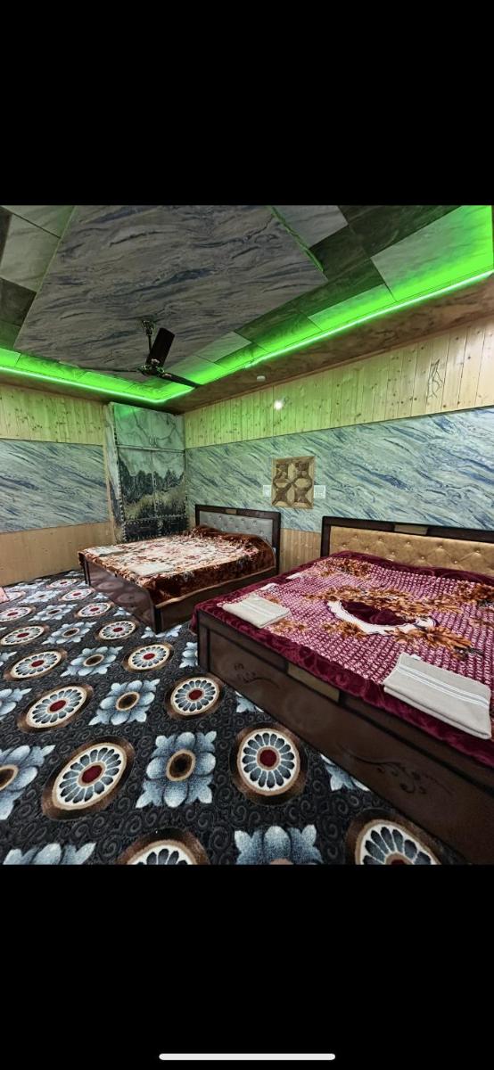 Hotel sea face - Housity