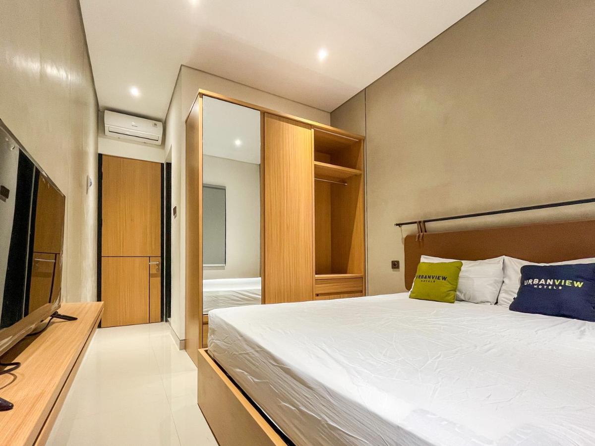 Urbanview Tigatuju Living Blitar - Housity
