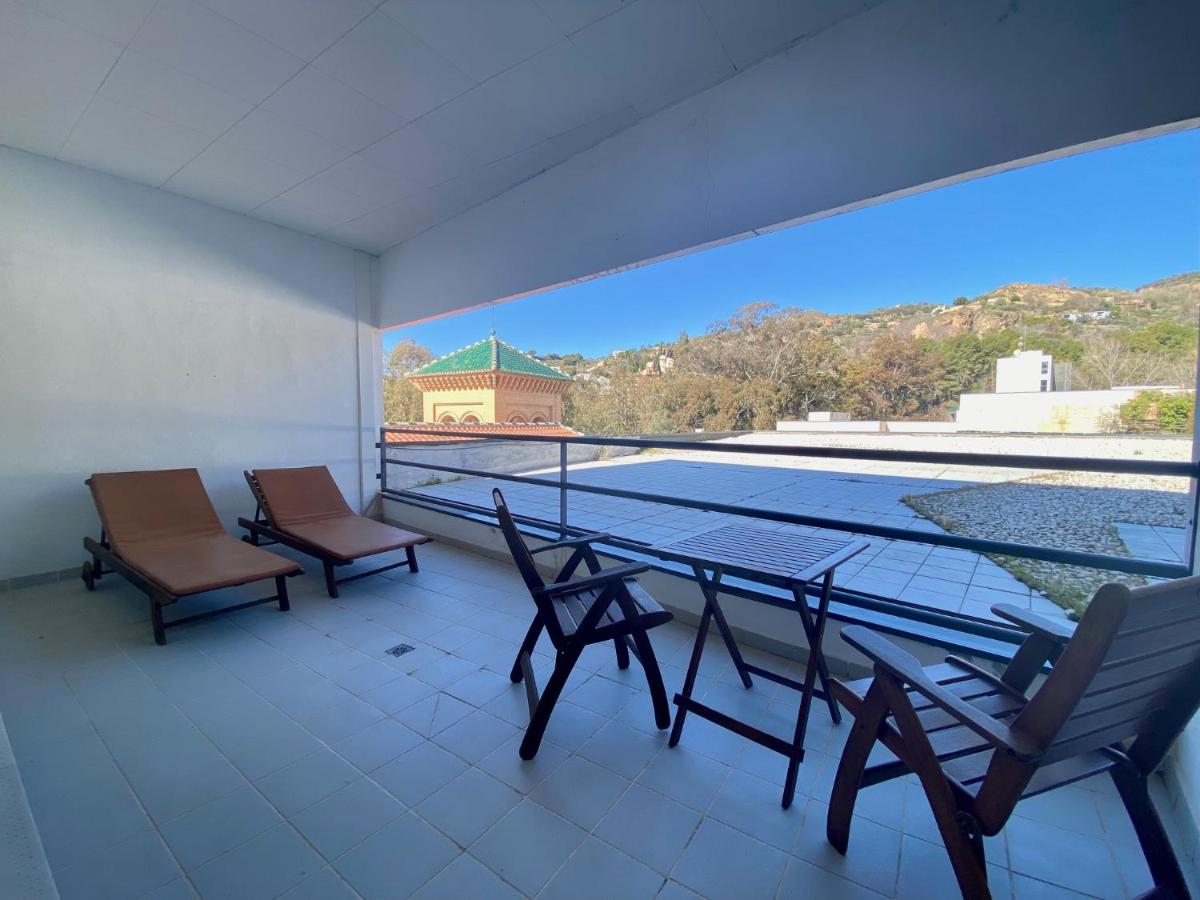 Un balcón o terraza de Hotel Balneario de Lanjarón