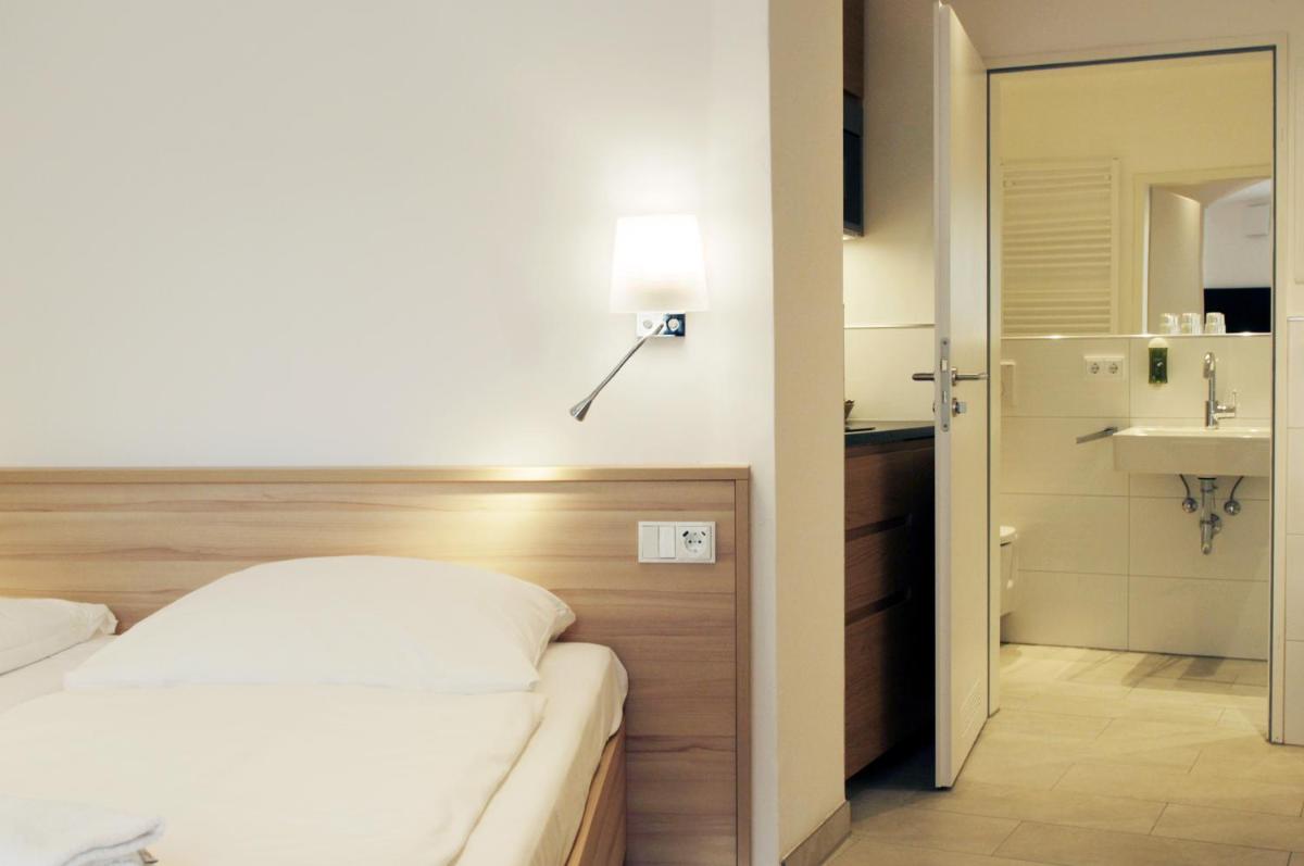 Hotel ADRIA München - Hizvo