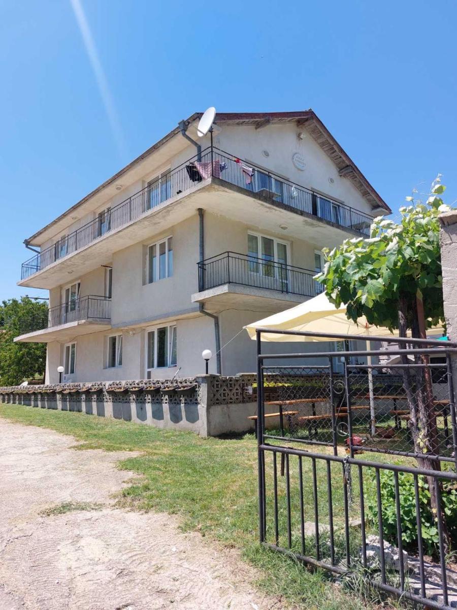 Krimski Guest House and Bungalows - Housity