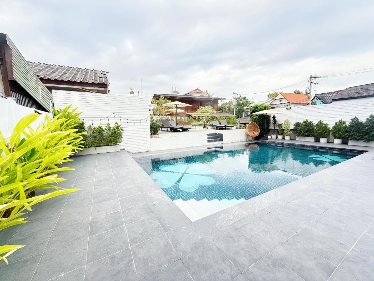 The White House Rachamankha เดอะ ไวท์เฮ้าส์ ราชมรรคา - Housity