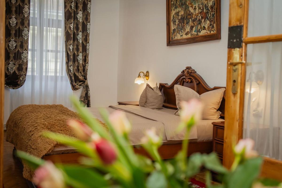 The Medieval Refuge - Housity