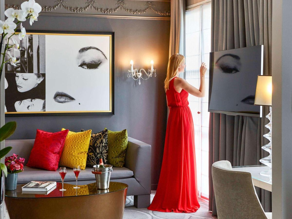 Coin salon dans l'établissement Sofitel Paris Le Faubourg