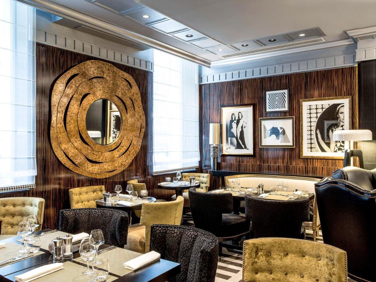Coin salon dans l'établissement Sofitel Paris Le Faubourg