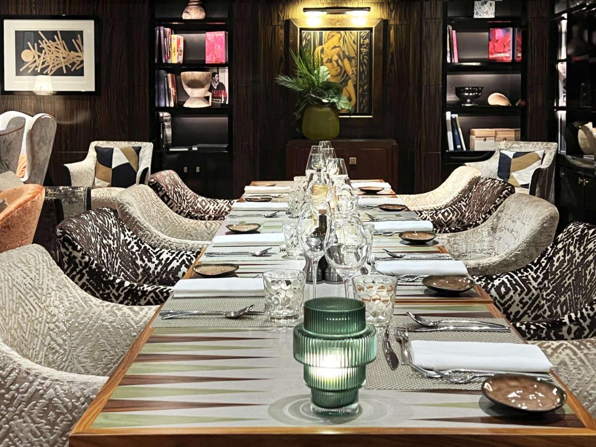 Coin salon dans l'établissement Sofitel Paris Le Faubourg