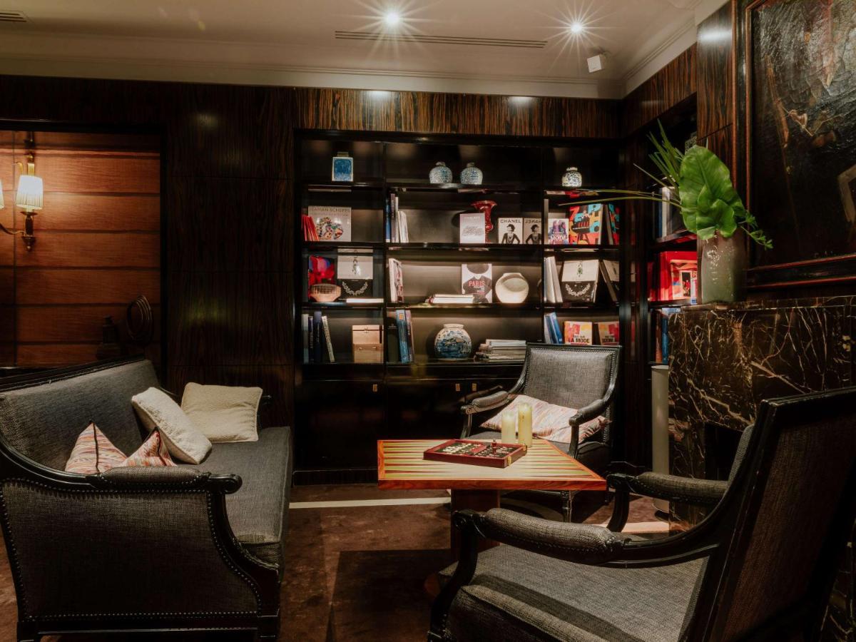 Coin salon dans l'établissement Sofitel Paris Le Faubourg