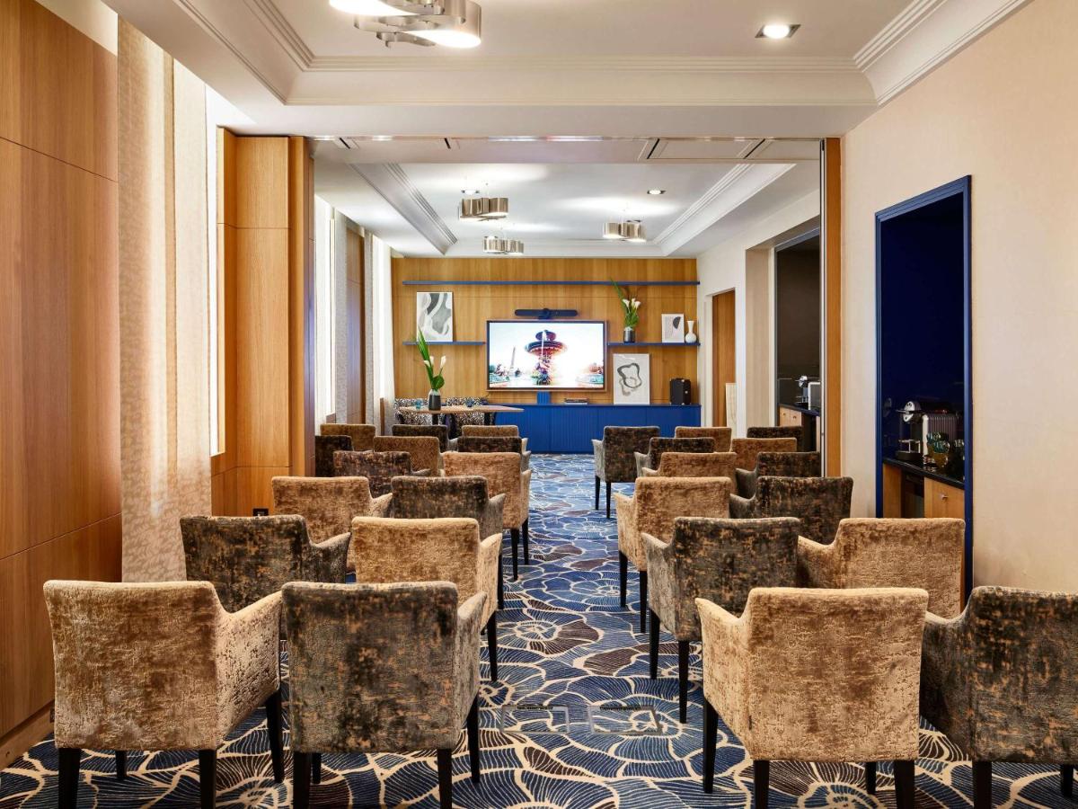 Coin salon dans l'établissement Sofitel Paris Le Faubourg