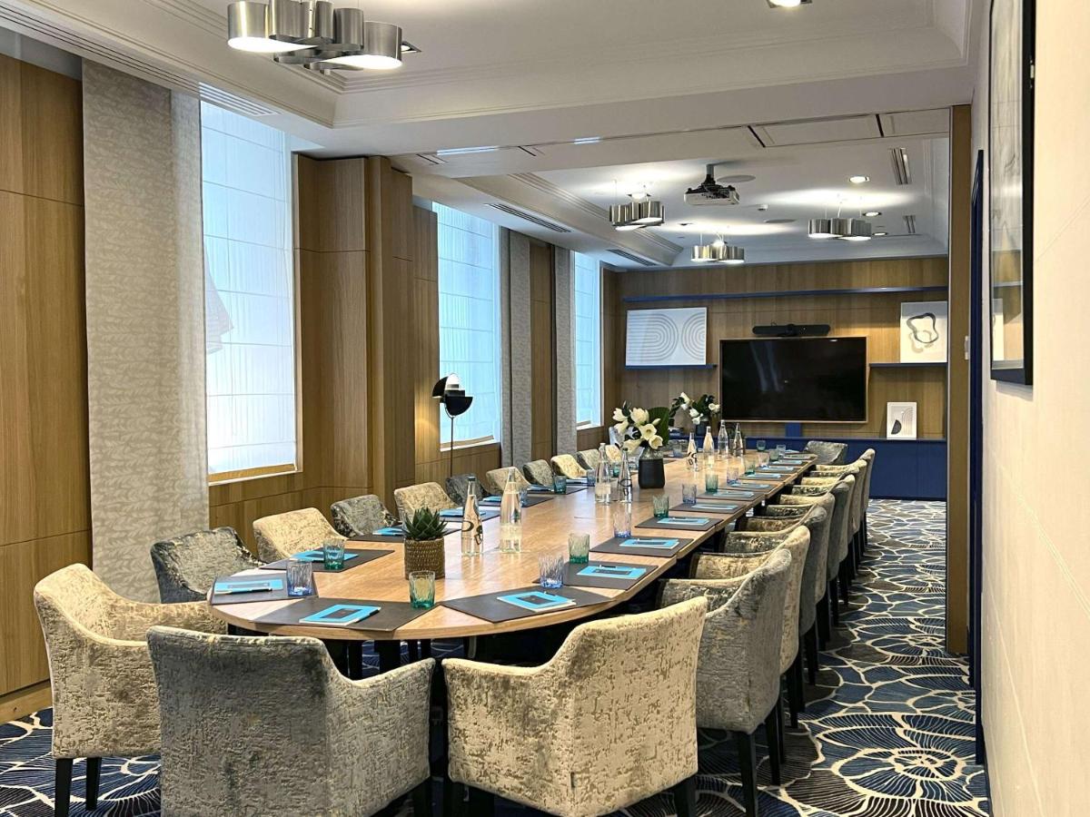 Espace de conférence ou salle de réunion dans l'établissement Sofitel Paris Le Faubourg