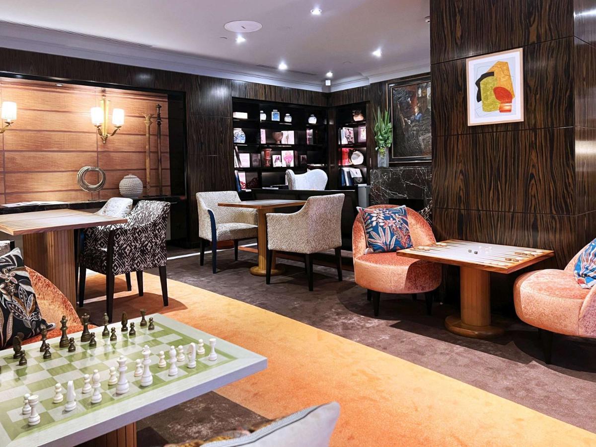 Coin salon dans l'établissement Sofitel Paris Le Faubourg