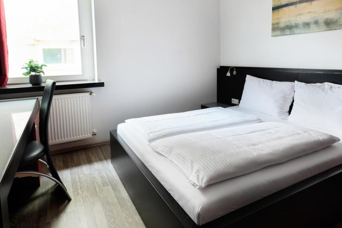Hotel Villa-Bassermann, stilvoll, 2 Min zum Schloss, schnelles WLAN & Parkplatz - Housity
