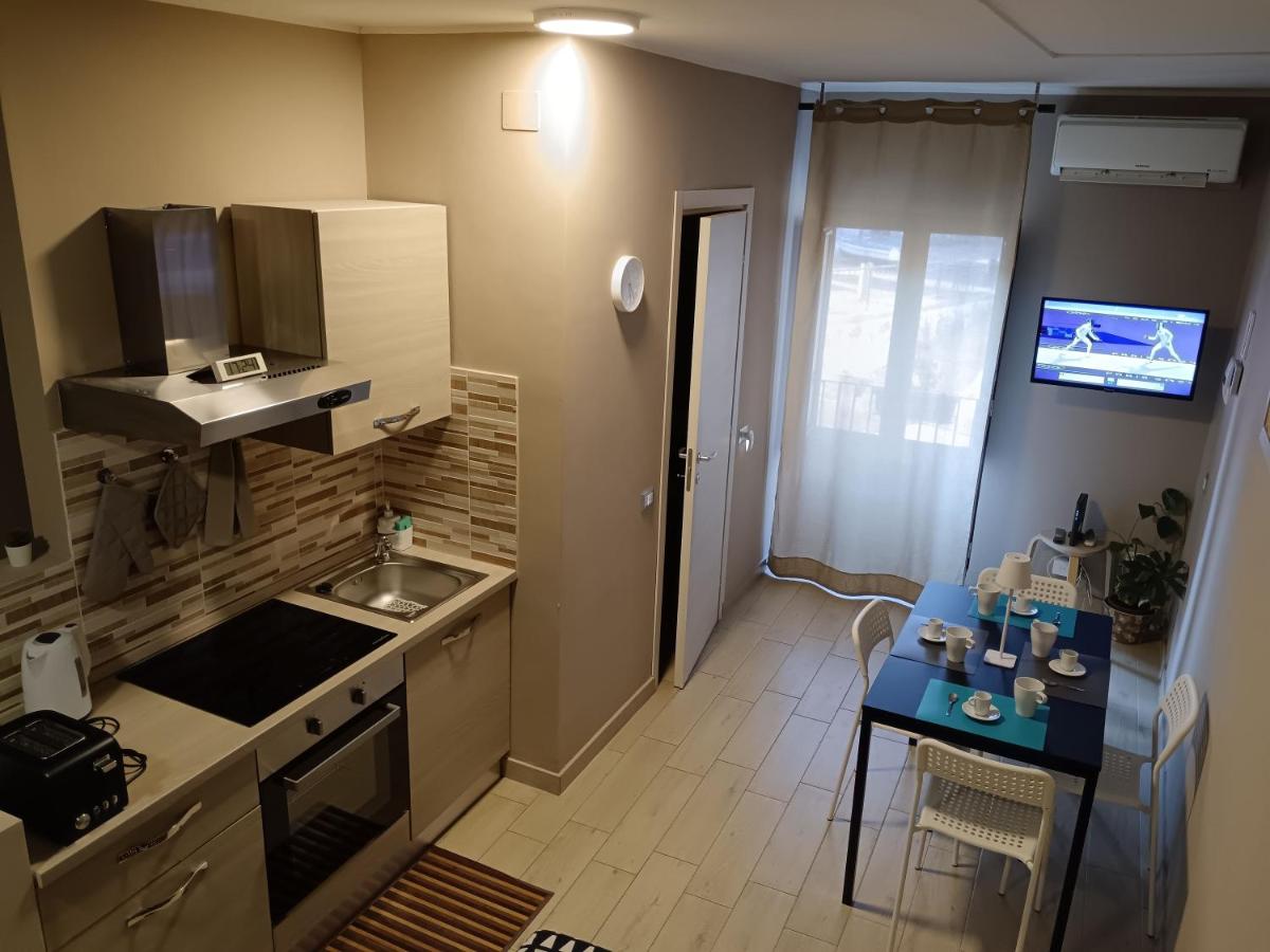 U Peri Alivu House - Housity