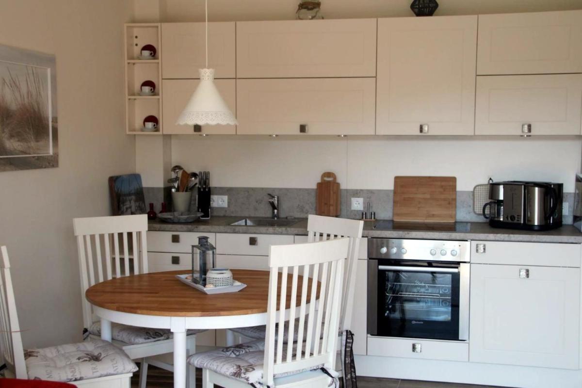 Strandhafer V4W2 - Housity